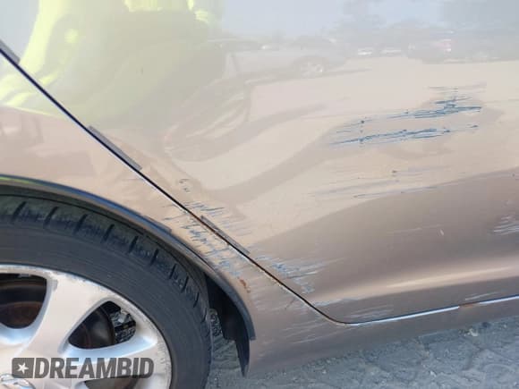 ✅ 2013 Hyundai Elantra GLS • VIN: 5NPDH4AE3DH240275 • Lot: 42819323. Listed on IAAI with 143,276 mi. Free auction sales archive from the USA and detailed vehicle history report at DreamBid. Image 13.