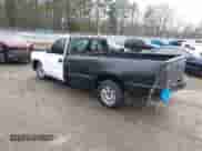 2004 Chevrolet Silverado 1500 Work Truck z VIN 1GCEC14X44Z335614, wystawiony jako IAAI lot #41428046 z przebiegiem 201 735 mil mil oraz . Historia ofert i sprzedaży dostępna na DreamBid. Obrazek 3.