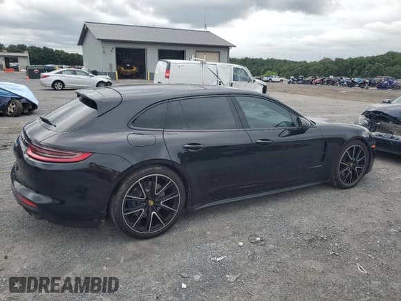 ✅ 2018 Porsche Panamera • VIN: WP0CB2A76JL190465 • Lot: 69344615. Wystawiony na Copart z przebiegiem 146 962 mil. Bezpłatny archiwum sprzedaży aukcyjnych z USA i szczegółowy raport historii pojazdu na DreamBid. Zdjęcie 3.