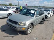 ✅ 2000 Toyota RAV4 • VIN: JT3GP10V5Y7072010 • Лот: 43566658. Опубликован ранее на IAAI с пробегом 301 750 миль. Бесплатный доступ к архиву аукционных продаж из США и подробный отчёт об истории автомобиля на DreamBid. Изображение 2.