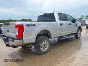 ✅ 2019 Ford F-250 XL • VIN: 1FT7W2BT8KED18065 • Lot: 42485903. Listed on IAAI with 40,771 mi. Free auction sales archive from the USA and detailed vehicle history report at DreamBid. Image 4.