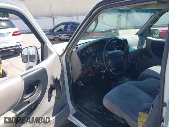 ✅ 1998 Ford Ranger • VIN: 1FTZR11UXWPA20065 • Lot: 42532656. Listed on IAAI with 206,325 mi. Free auction sales archive from the USA and detailed vehicle history report at DreamBid. Image 6.