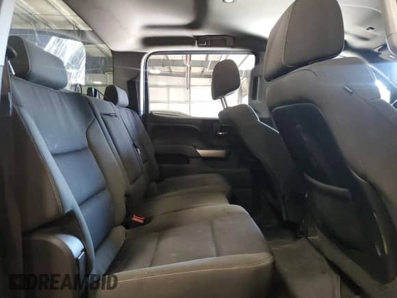 2015 Chevrolet Silverado 2500HD LT z VIN 1GC1KVEG2FF576552, wystawiony jako Copart lot #84027335 z przebiegiem 203 662 mil mil oraz Szkoda całkowita • Salvage title. Historia ofert i sprzedaży dostępna na DreamBid. Obrazek 10.