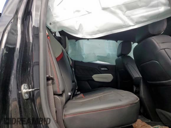 ✅ 2024 GMC Canyon 4WD AT4X • VIN: 1GTP6EEK1R1149383 • Lot: 64176055. Listed on Copart with 22,604 mi. Free auction sales archive from the USA and detailed vehicle history report at DreamBid. Image 10.