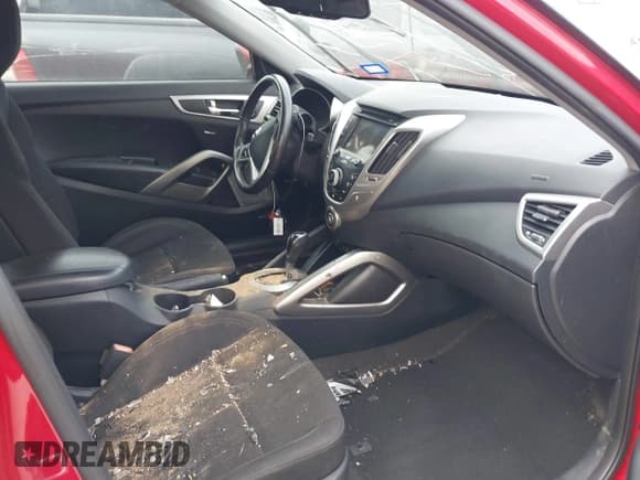 ✅ 2013 Hyundai Veloster w/Black Int • VIN: KMHTC6AD6DU141156 • Лот: 42302437. Опубликован ранее на IAAI с пробегом 158 271 миль. Бесплатный доступ к архиву аукционных продаж из США и подробный отчёт об истории автомобиля на DreamBid. Изображение 5.