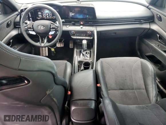 ✅ 2022 Hyundai Elantra • VIN: KMHLW4AK4NU002414 • Лот: 93272335. Опубликован ранее на Copart с пробегом 32 712 миль. Бесплатный доступ к архиву аукционных продаж из США и подробный отчёт об истории автомобиля на DreamBid. Изображение 8.
