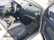 ✅ 2007 Chevrolet Aveo LS • VIN: KL1TD56687B084620 • Lot: 41719793. Wystawiony na IAAI z przebiegiem 119 233 mil. Bezpłatny archiwum sprzedaży aukcyjnych z USA i szczegółowy raport historii pojazdu na DreamBid. Zdjęcie 5.