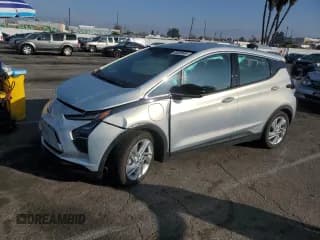 ✅ 2023 Chevrolet Bolt EV 1LT • VIN: 1G1FW6S00P4102290 • Lot: 83829584. Wystawiony na Copart z przebiegiem 23 722 mil. Bezpłatny archiwum sprzedaży aukcyjnych z USA i szczegółowy raport historii pojazdu na DreamBid. Zdjęcie 1.