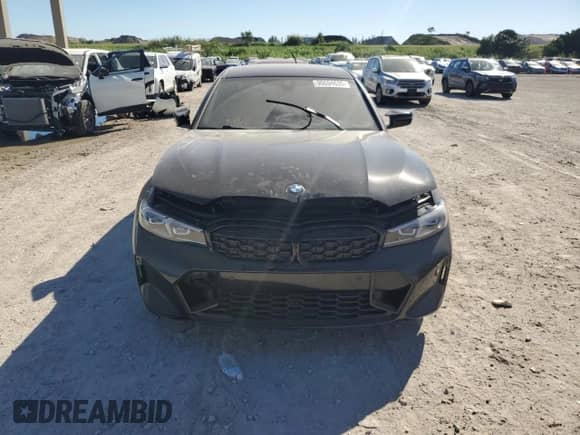 2024 BMW 3 Series M340i z VIN 3MW49FS06R8E50212, wystawiony jako Copart lot #90694635 z przebiegiem 14 135 mil mil oraz Szkoda całkowita • Salvage title. Historia ofert i sprzedaży dostępna na DreamBid. Obrazek 5.