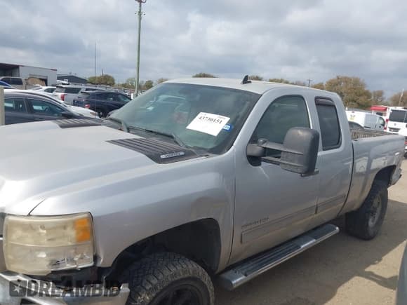 ✅ 2011 Chevrolet Silverado 2500HD LT • VIN: 1GC2KXCG4BZ314530 • Lot: 43730151. Wystawiony na IAAI z przebiegiem 245 803 mil. Bezpłatny archiwum sprzedaży aukcyjnych z USA i szczegółowy raport historii pojazdu na DreamBid. Zdjęcie 14.
