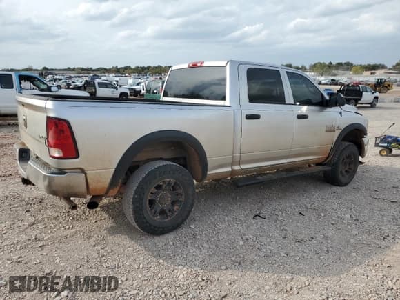 ✅ 2013 Ram 2500 Tradesman • VIN: 3C6UR5CL6DG609550 • Lot: 85711595. Listed on Copart with 238,901 mi. Free auction sales archive from the USA and detailed vehicle history report at DreamBid. Image 3.