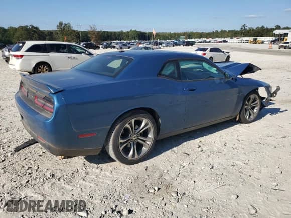 2021 Dodge Challenger R/T with VIN 2C3CDZBT4MH571347, listed as a Copart auction lot 86241135 with 76,060 mi miles and Salvage title. Bid and sale history available at DreamBid. Image 3.