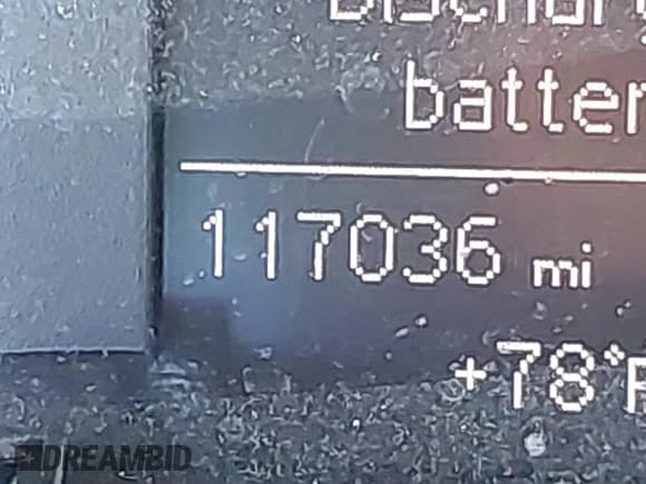 ✅ 2013 Audi A4 Premium Plus • VIN: WAUHFAFL5DN041903 • Лот: 40804566. Опубликован ранее на IAAI с пробегом 117 036 миль. Бесплатный доступ к архиву аукционных продаж из США и подробный отчёт об истории автомобиля на DreamBid. Изображение 16.