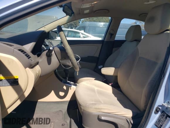 ✅ 2013 Hyundai Accent GLS • VIN: KMHCT4AE1DU284092 • Лот: 70888604. Опубликован ранее на Copart с пробегом 186 300 миль. Бесплатный доступ к архиву аукционных продаж из США и подробный отчёт об истории автомобиля на DreamBid. Изображение 7.