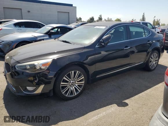 ✅ 2014 Kia Cadenza Premium • VIN: KNALN4D79E5129357 • Лот: 63249684. Опубликован ранее на Copart с пробегом 96 664 миль. Бесплатный доступ к архиву аукционных продаж из США и подробный отчёт об истории автомобиля на DreamBid. Изображение 1.