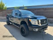 ✅ 2017 Nissan Titan SV • VIN: 1N6AA1F28HN552762 • Лот: 89440295. Опубликован ранее на Copart с пробегом 76 421 миль. Бесплатный доступ к архиву аукционных продаж из США и подробный отчёт об истории автомобиля на DreamBid. Изображение 1.