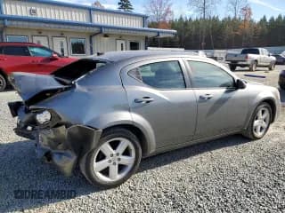 ✅ 2013 Dodge Avenger SXT • VIN: 1C3CDZCB1DN680183 • Lot: 82287074. Wystawiony na Copart z przebiegiem 169 568 mil. Bezpłatny archiwum sprzedaży aukcyjnych z USA i szczegółowy raport historii pojazdu na DreamBid. Zdjęcie 3.