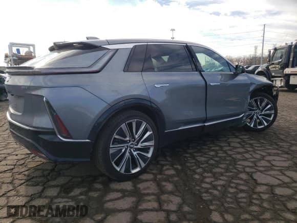 ✅ 2023 Cadillac LYRIQ RWD Luxury • VIN: 1GYKPMRK8PZ002207 • Lot: 79501214. Wystawiony na Copart z przebiegiem 16 100 mil. Bezpłatny archiwum sprzedaży aukcyjnych z USA i szczegółowy raport historii pojazdu na DreamBid. Zdjęcie 3.