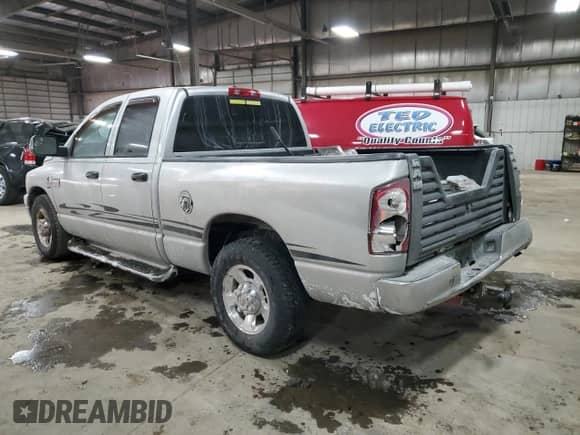 2009 Dodge 3500 SLT z VIN 3D7ML38LX9G506538, wystawiony jako Copart lot #41654125 z przebiegiem 185 596 mil mil oraz Szkoda całkowita • Salvage title. Historia ofert i sprzedaży dostępna na DreamBid. Obrazek 2.