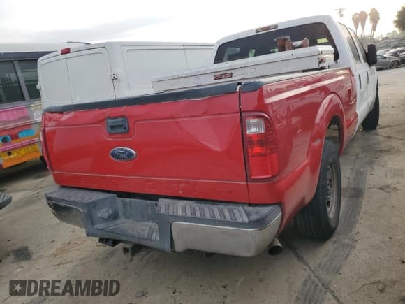 ✅ 2014 Ford F-250 XL • VIN: 1FT7W2A61EEA27374 • Лот: 82522914. Опубликован ранее на Copart с пробегом 154 438 миль. Бесплатный доступ к архиву аукционных продаж из США и подробный отчёт об истории автомобиля на DreamBid. Изображение 3.