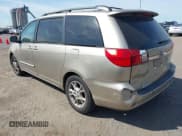 ✅ 2004 Toyota Sienna XLE • VIN: 5TDZA22C84S189488 • Lot: 43372101. Wystawiony na IAAI z przebiegiem 200 526 mil. Bezpłatny archiwum sprzedaży aukcyjnych z USA i szczegółowy raport historii pojazdu na DreamBid. Zdjęcie 3.