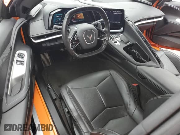 2023 Chevrolet Corvette 1LT z VIN 1G1YA2D44P5142284, wystawiony jako Copart lot #69943115 z przebiegiem 17 300 mil mil oraz Czysty tytuł • Clean title. Historia ofert i sprzedaży dostępna na DreamBid. Obrazek 8.