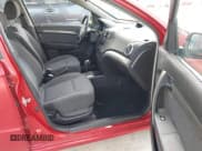 ✅ 2007 Chevrolet Aveo LT • VIN: KL1TG566X7B153881 • Lot: 42626501. Wystawiony na IAAI z przebiegiem 122 555 mil. Bezpłatny archiwum sprzedaży aukcyjnych z USA i szczegółowy raport historii pojazdu na DreamBid. Zdjęcie 5.