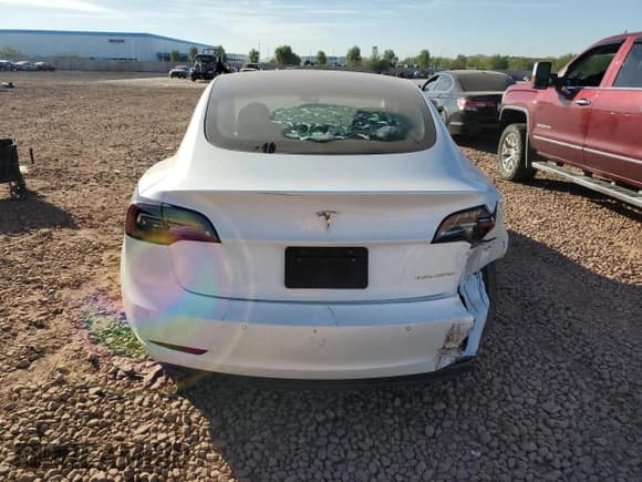 ✅ 2022 Tesla Model 3 Long Range • VIN: 5YJ3E1EB9NF142824 • Lot: 91925935. Wystawiony na Copart z przebiegiem 97 487 mil. Bezpłatny archiwum sprzedaży aukcyjnych z USA i szczegółowy raport historii pojazdu na DreamBid. Zdjęcie 6.