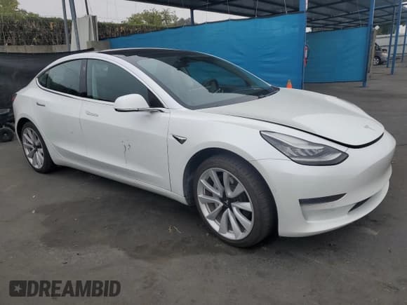 ✅ 2020 Tesla Model 3 Standard Range Plus • VIN: 5YJ3E1EA0LF740837 • Lot: 87121765. Wystawiony na Copart z przebiegiem 116 389 mil. Bezpłatny archiwum sprzedaży aukcyjnych z USA i szczegółowy raport historii pojazdu na DreamBid. Zdjęcie 4.
