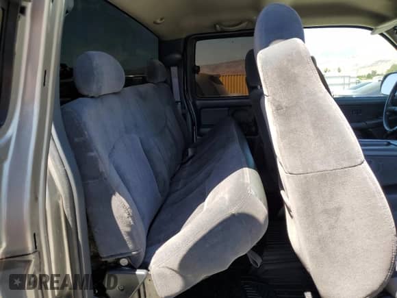 2001 Chevrolet Silverado 1500 LT z VIN 2GCEC19T711353292, wystawiony jako Copart lot #67295735 z przebiegiem Nie podano mil oraz Szkoda całkowita • Salvage title. Historia ofert i sprzedaży dostępna na DreamBid. Obrazek 10.