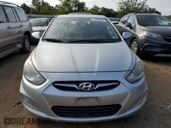 ✅ 2012 Hyundai Accent SE • VIN: KMHCU5AE7CU040917 • Лот: 71909504. Опубликован ранее на Copart с пробегом 116 434 миль. Бесплатный доступ к архиву аукционных продаж из США и подробный отчёт об истории автомобиля на DreamBid. Изображение 5.