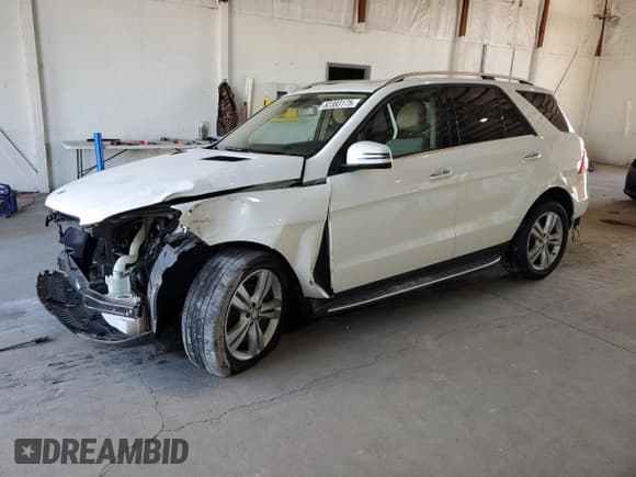 ✅ 2013 Mercedes-Benz M 350 • VIN: 4JGDA5HB2DA250918 • Лот: 82383175. Опубликован ранее на Copart с пробегом 92 115 миль. Бесплатный доступ к архиву аукционных продаж из США и подробный отчёт об истории автомобиля на DreamBid. Изображение 1.