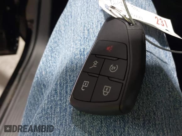 ✅ 2026 Chevrolet Equinox LS • VIN: 3GNAXSEG8TL211768 • Lot: 43141806. Wystawiony na IAAI z przebiegiem 1 175 mil. Bezpłatny archiwum sprzedaży aukcyjnych z USA i szczegółowy raport historii pojazdu na DreamBid. Zdjęcie 11.