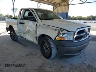 ✅ 2009 Dodge 1500 ST • VIN: 1D3HB16K39J503371 • Lot: 75004214. Wystawiony na Copart z przebiegiem 192 880 mil. Bezpłatny archiwum sprzedaży aukcyjnych z USA i szczegółowy raport historii pojazdu na DreamBid. Zdjęcie 4.