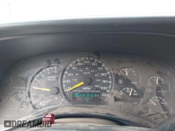 ✅ 2000 Chevrolet Silverado 2500 LS • VIN: 1GCGK29U7YE398008 • Lot: 42432596. Listed on IAAI with 217,691 mi. Free auction sales archive from the USA and detailed vehicle history report at DreamBid. Image 7.