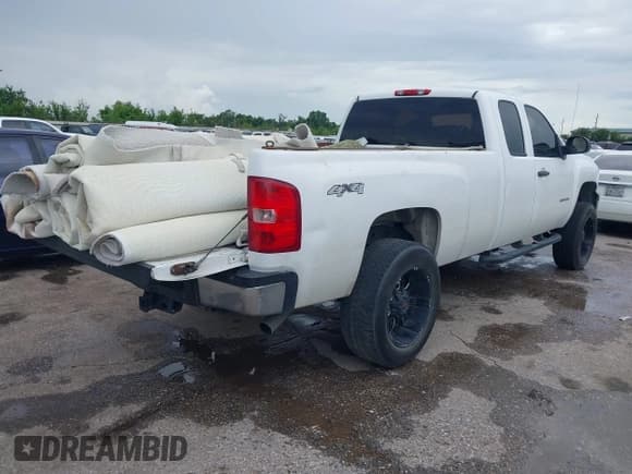 ✅ 2013 Chevrolet Silverado 2500HD Work Truck • VIN: 1GC2KVCG3DZ291362 • Lot: 42687033. Listed on IAAI with 324,162 mi. Free auction sales archive from the USA and detailed vehicle history report at DreamBid. Image 4.