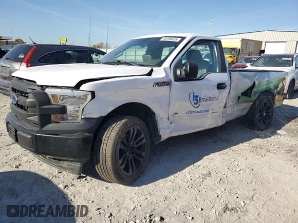 ✅ 2017 Ford F-150 XL • VIN: 1FTMF1CPXHKD39492 • Lot: 92296655. Listed on Copart with 153,616 mi. Free auction sales archive from the USA and detailed vehicle history report at DreamBid. Image 1.