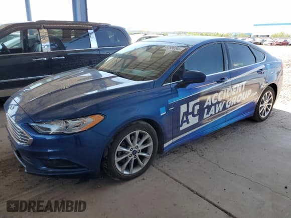 ✅ 2017 Ford Fusion Hybrid S • VIN: 3FA6P0UU2HR330792 • Lot: 67986545. Wystawiony na Copart z przebiegiem 122 474 mil. Bezpłatny archiwum sprzedaży aukcyjnych z USA i szczegółowy raport historii pojazdu na DreamBid. Zdjęcie 1.