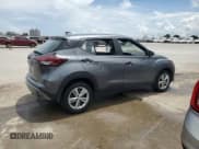 ✅ 2024 Nissan Kicks S • VIN: 3N1CP5BV0RL557850 • Лот: 67386415. Опубликован ранее на Copart с пробегом Не указан. Бесплатный доступ к архиву аукционных продаж из США и подробный отчёт об истории автомобиля на DreamBid. Изображение 3.