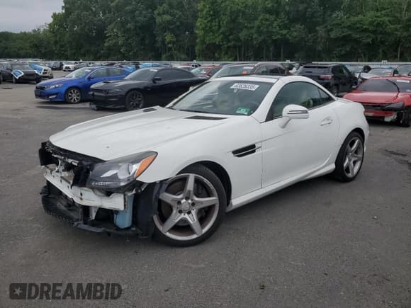 ✅ 2014 Mercedes-Benz SLK 250 • VIN: WDDPK4HA4EF079681 • Lot: 63626335. Wystawiony na Copart z przebiegiem 55 275 mil. Bezpłatny archiwum sprzedaży aukcyjnych z USA i szczegółowy raport historii pojazdu na DreamBid. Zdjęcie 1.