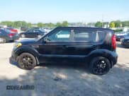 ✅ 2012 Kia Soul + • VIN: KNDJT2A6XC7395763 • Лот: 42686231. Опубликован ранее на IAAI с пробегом 93 931 миль. Бесплатный доступ к архиву аукционных продаж из США и подробный отчёт об истории автомобиля на DreamBid. Изображение 13.