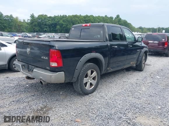 ✅ 2009 Dodge 1500 Laramie • VIN: 1D3HV13T99S756872 • Lot: 42825188. Wystawiony na IAAI z przebiegiem 195 802 mil. Bezpłatny archiwum sprzedaży aukcyjnych z USA i szczegółowy raport historii pojazdu na DreamBid. Zdjęcie 4.
