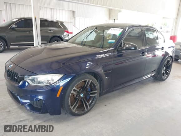 ✅ 2018 BMW M3 • VIN: WBS8M9C55J5J79801 • Лот: 42503771. Опубликован ранее на IAAI с пробегом 54 627 миль. Бесплатный доступ к архиву аукционных продаж из США и подробный отчёт об истории автомобиля на DreamBid. Изображение 2.