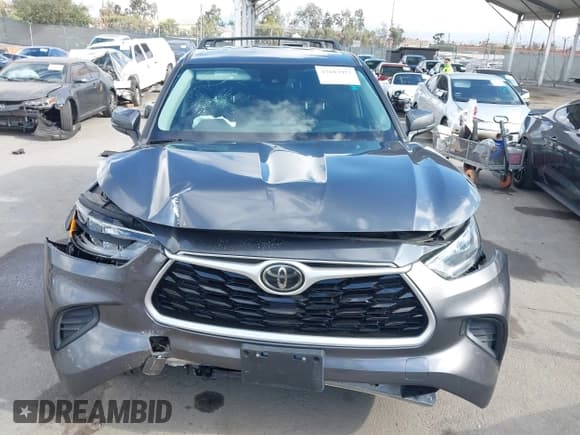 ✅ 2020 Toyota Highlander L • VIN: 5TDCZRAH1LS012736 • Lot: 43183922. Wystawiony na IAAI z przebiegiem 73 487 mil. Bezpłatny archiwum sprzedaży aukcyjnych z USA i szczegółowy raport historii pojazdu na DreamBid. Zdjęcie 13.