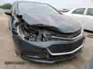 2017 Chevrolet Cruze LT z VIN 1G1BE5SM6H7253214, wystawiony jako Copart lot #71319792 z przebiegiem 113 298 mil mil oraz . Historia ofert i sprzedaży dostępna na DreamBid. Obrazek 5.