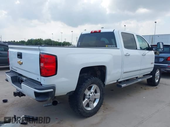 ✅ 2016 Chevrolet Silverado 2500HD LT • VIN: 1GC1KVE86GF270450 • Лот: 42439752. Опубликован ранее на IAAI с пробегом 174 476 миль. Бесплатный доступ к архиву аукционных продаж из США и подробный отчёт об истории автомобиля на DreamBid. Изображение 4.