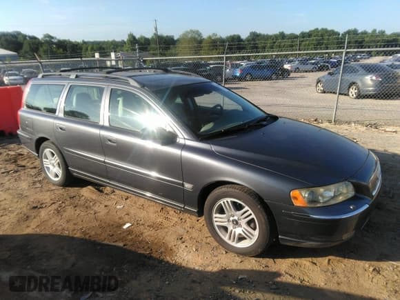 ✅ 2006 Volvo V70 2.5L Turbo • VIN: YV1SW592061534136 • Lot: 42763970. Wystawiony na IAAI z przebiegiem 207 307 mil. Bezpłatny archiwum sprzedaży aukcyjnych z USA i szczegółowy raport historii pojazdu na DreamBid. Zdjęcie 1.