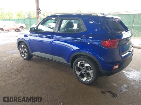 ✅ 2025 Hyundai Venue SEL • VIN: KMHRC8A32SU362585 • Lot: 42472883. Listed on IAAI with 3,133 mi. Free auction sales archive from the USA and detailed vehicle history report at DreamBid. Image 3.