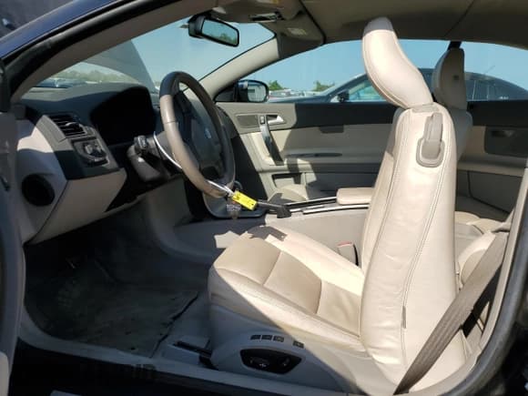 ✅ 2009 Volvo C70 • VIN: YV1MC67239J073951 • Lot: 69209964. Listed on Copart with 28,582 mi. Free auction sales archive from the USA and detailed vehicle history report at DreamBid. Image 7.