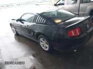 ✅ 2012 Ford Mustang Premium • VIN: 1ZVBP8AM8C5258081 • Lot: 42605779. Wystawiony na IAAI z przebiegiem 116 916 mil. Bezpłatny archiwum sprzedaży aukcyjnych z USA i szczegółowy raport historii pojazdu na DreamBid. Zdjęcie 3.